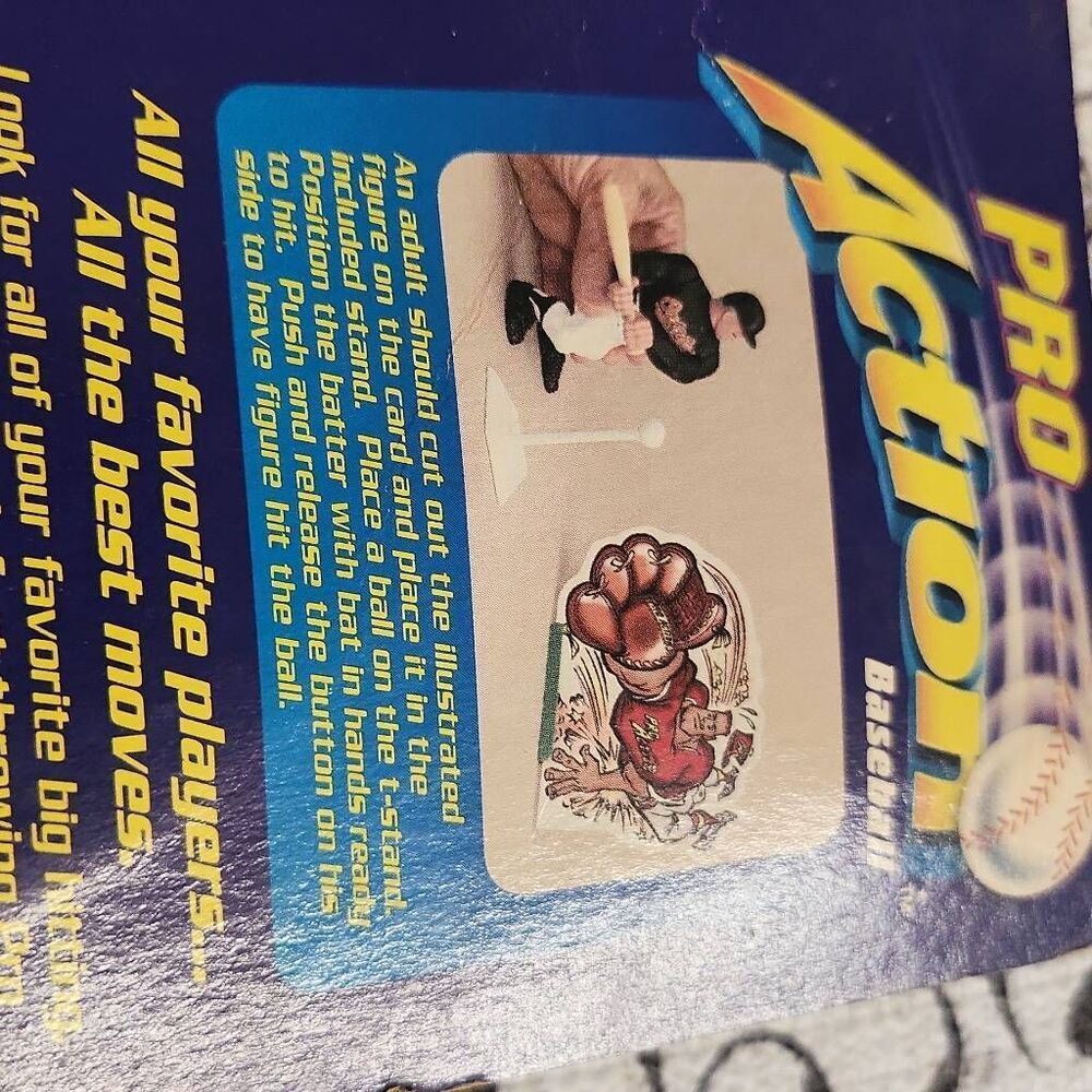 Hasbro Pro Action Baseball - Picture 10 of 10